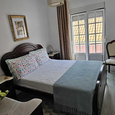 Two Bedroom Apartment, Two Minutes From The Nazaré