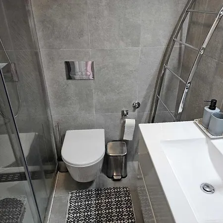 Two Bedroom Apartment, Two Minutes From The Lägenhet Nazaré