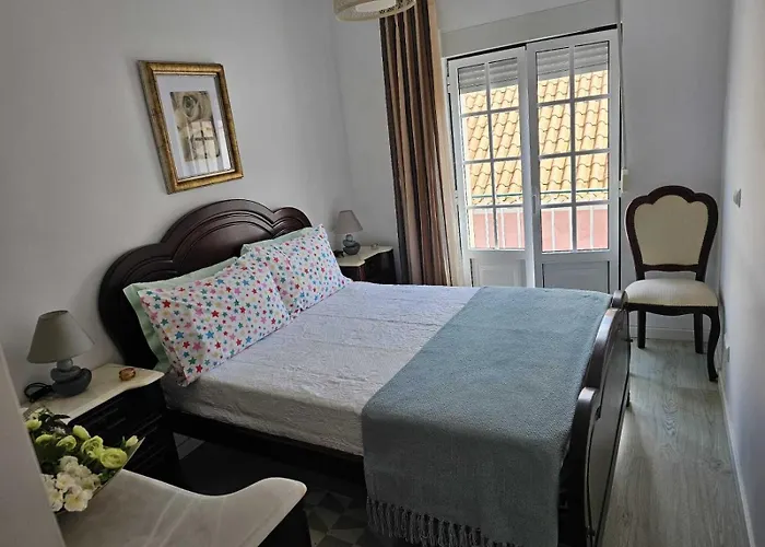 Two Bedroom Apartment, Two Minutes From The Назаре