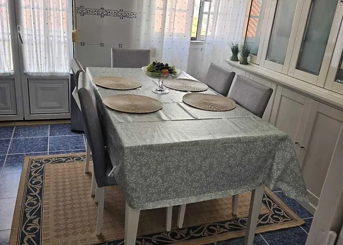 Two Bedroom Apartment, Two Minutes From The